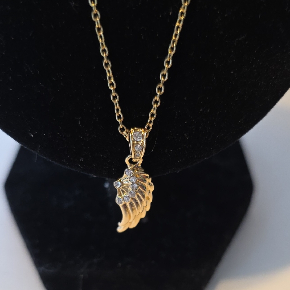 Nataliya V Collister's Wing And Crystal Necklace Goldtone Marked NVC
